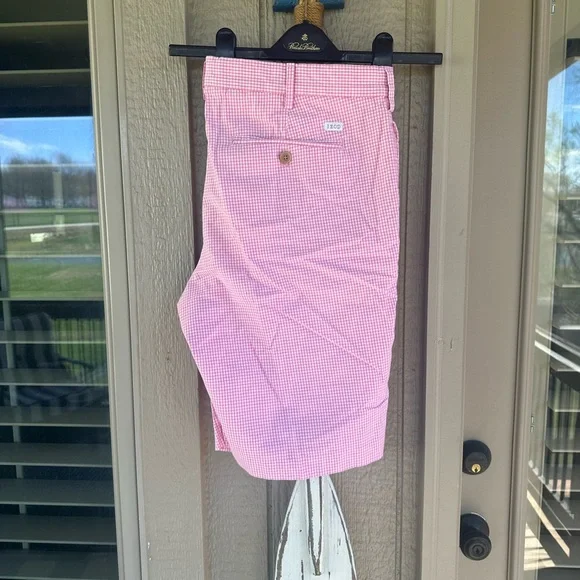 IZOD Men’s All Cotton Pink & White Gingham Flat Front 10” Shorts - Size 38 - Picture 10 of 11